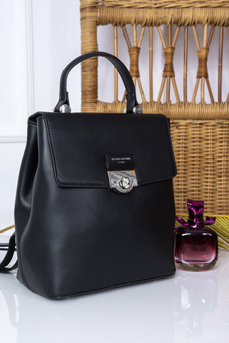 Mini backpack με ιδιαίτερο κούμπωμα