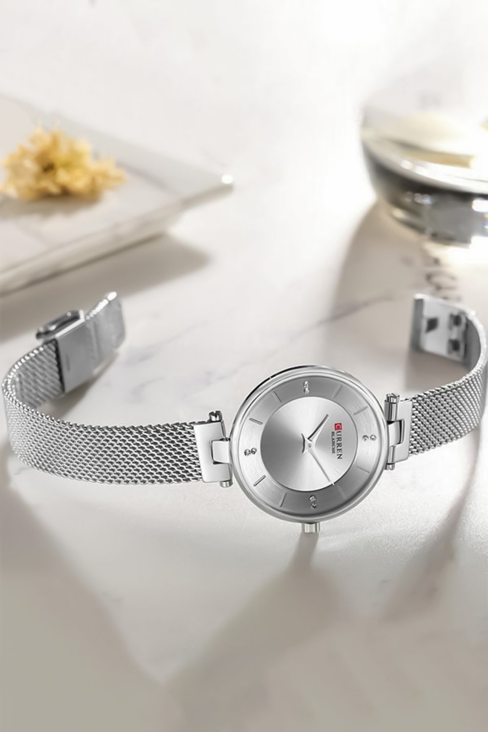 Curren 9031 Μονόχρωμο ρολόι με στρας Curren 9031 Μονόχρωμο ρολόι με στρας