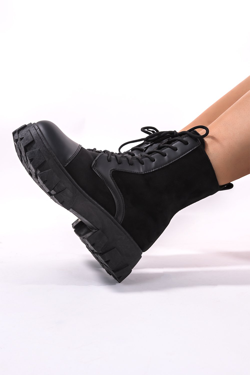 Μονόχρωμα suede αρβυλάκια Μονόχρωμα suede αρβυλάκια
