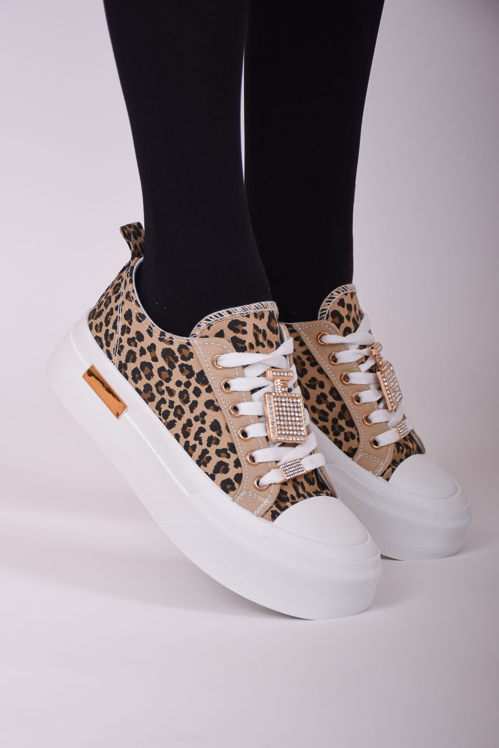 Γυναικεία Sneakers με Λεοπάρ Σχέδιο και Διακοσμητικές Λεπτομέρειες