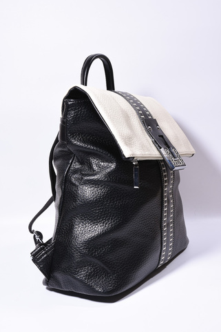 Backpack με Μοντέρνα Λεπτομέρεια - ΜΑΥΡΟ